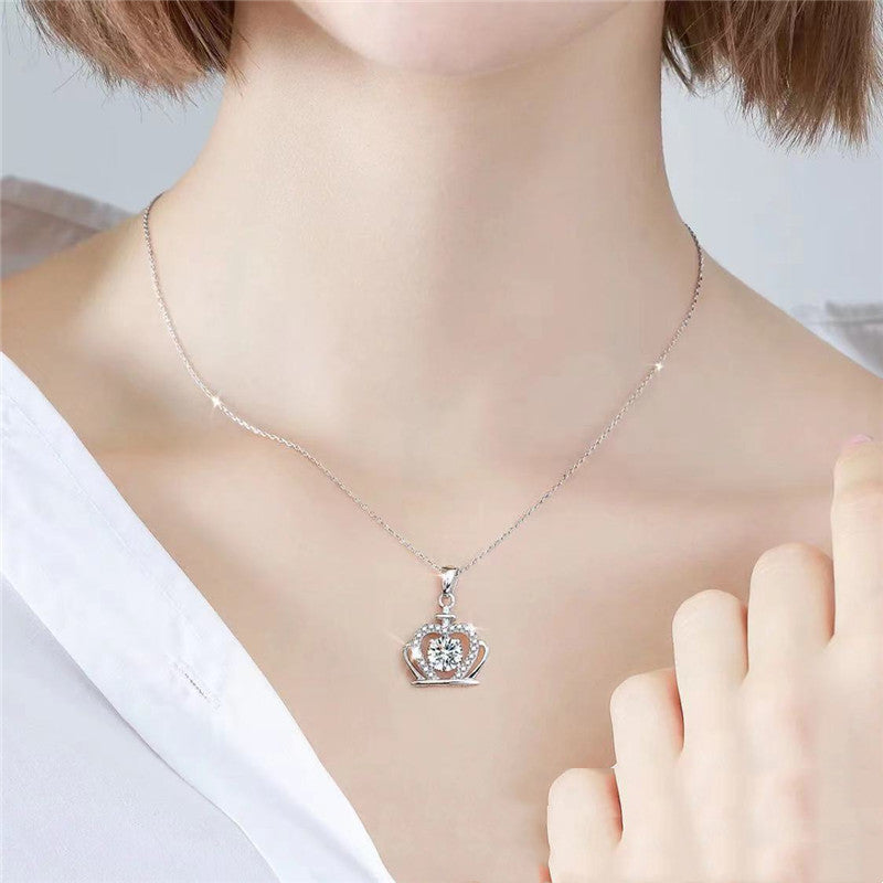 18K Gold Pendant Fashion Simple Crown Diamond Necklace